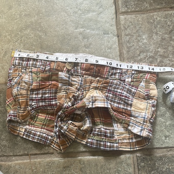 Plaid shorts - Picture 4 of 6